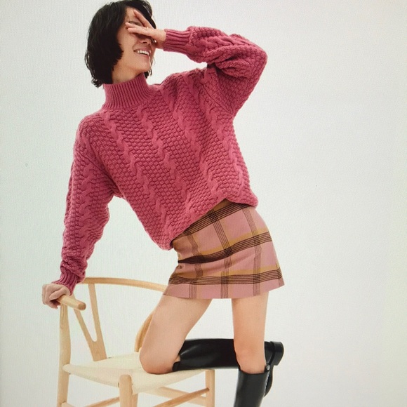 Aritzia Dresses & Skirts - Aritzia Wilfred Classic Mini skirt plaid